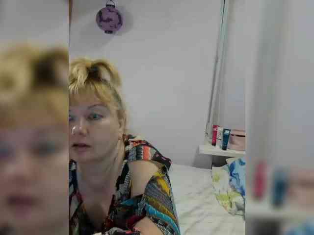 LucyAlexis webcam