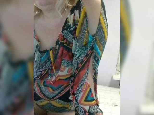 LucyAlexis webcam