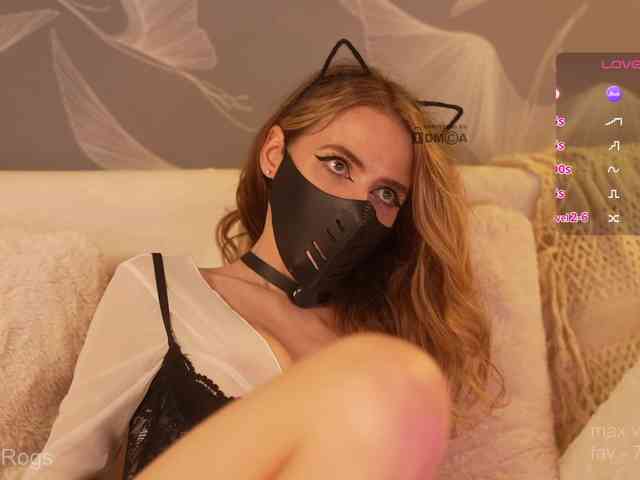 AlisaRogs webcam