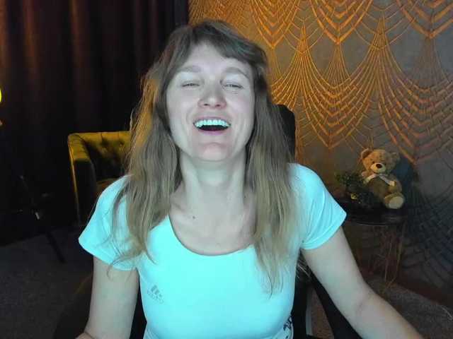 Annabel-xxx's BongaCams show and profile