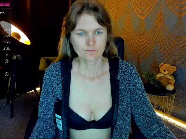 Annabel-xxx live cam on BongaCams