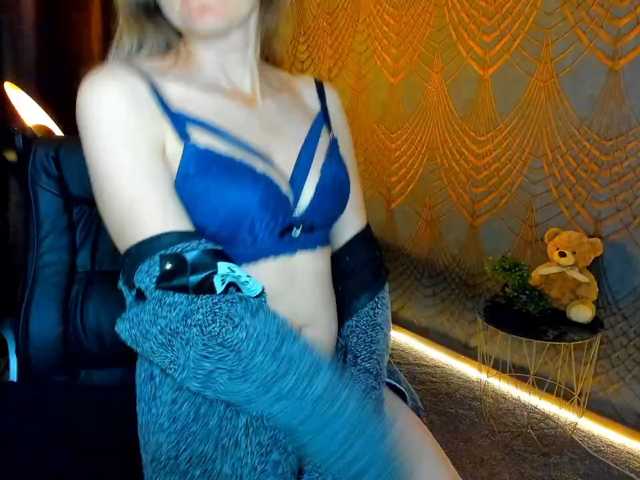 Annabel-xxx live cam on BongaCams