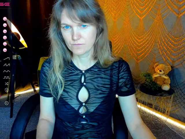 Annabel-xxx live cam on BongaCams