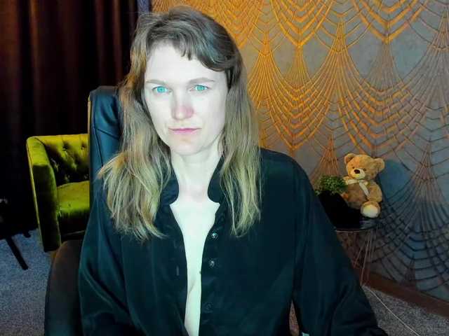 Annabel-xxx's BongaCams show and profile