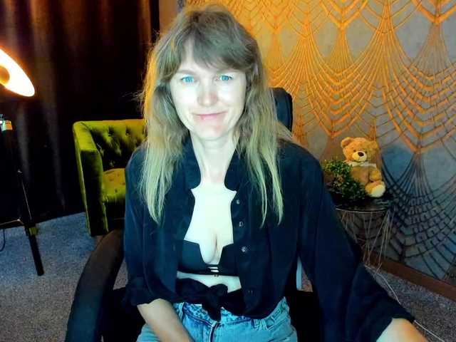 Annabel-xxx live cam on BongaCams
