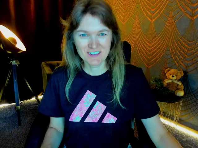 le modèle Annabel-xxx est en webcam porno dans un show sur le site bongacams, il possède les tags suivants: White/Caucasian,Blonde,Trimmed
