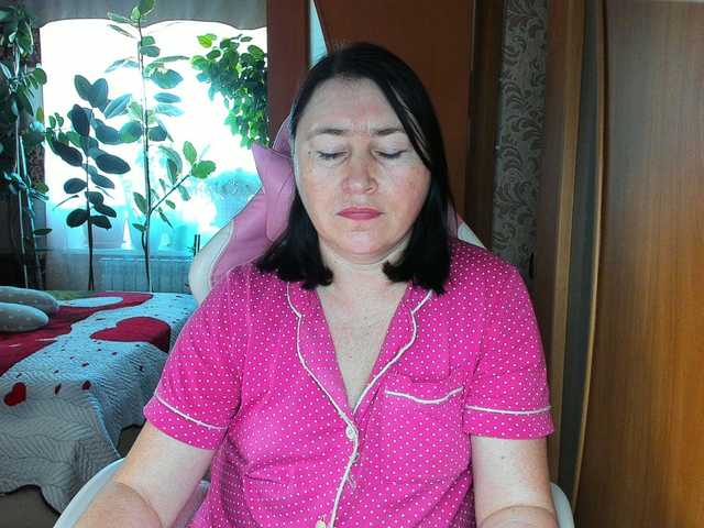 Lola18111 live cam on BongaCams