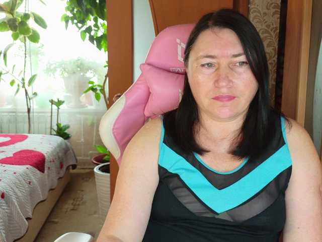 Lola18111 live cam on BongaCams