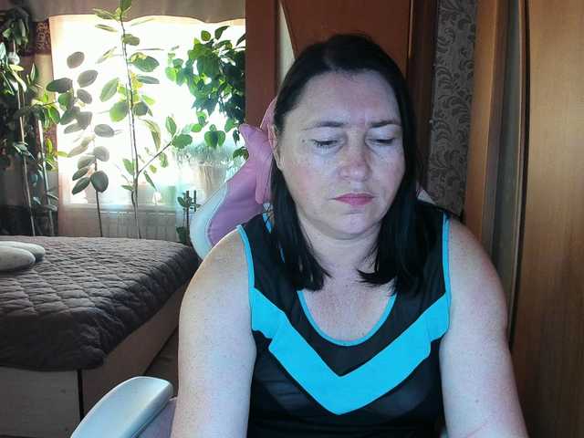 Lola18111 live cam on BongaCams