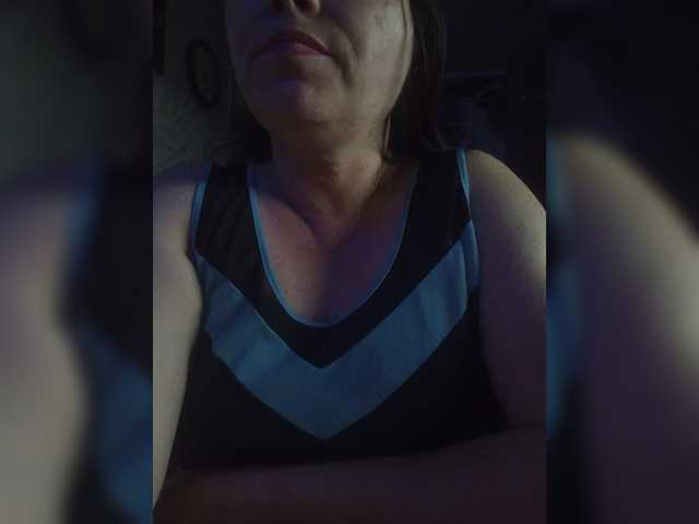 Lola18111 live cam on BongaCams