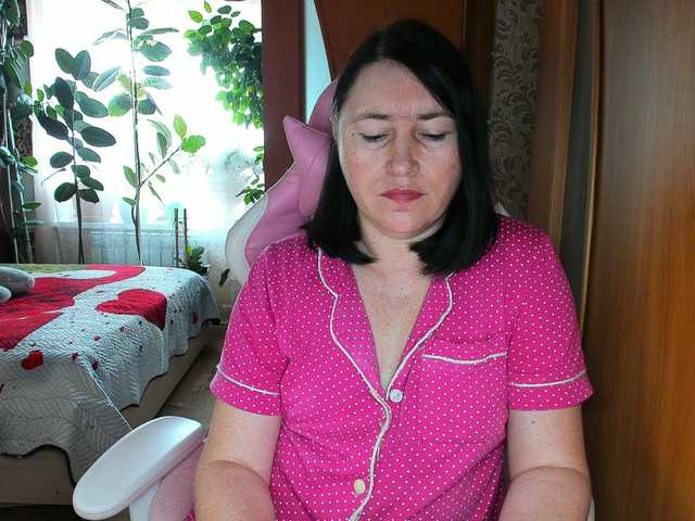 Lola18111 live cam on BongaCams