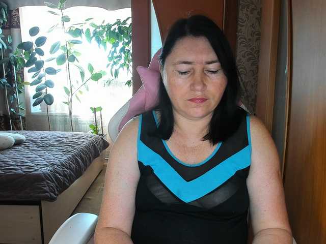 Lola18111 live cam on BongaCams