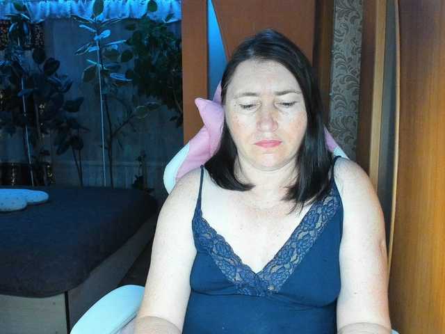 Lola18111 live cam on BongaCams