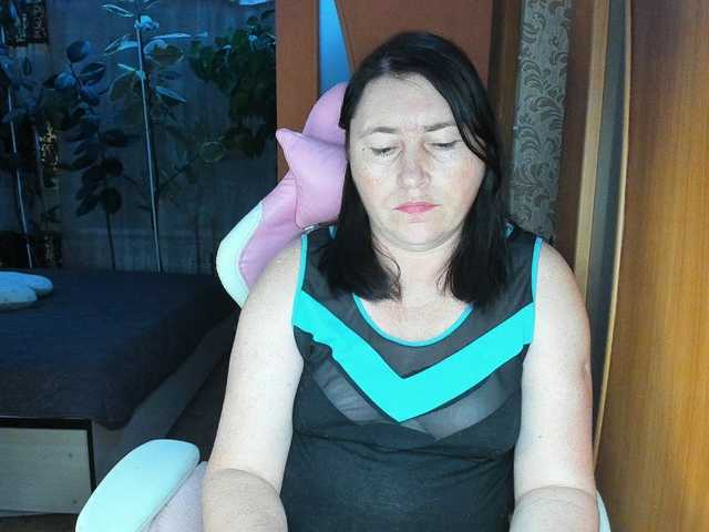 Lola18111 live cam on BongaCams