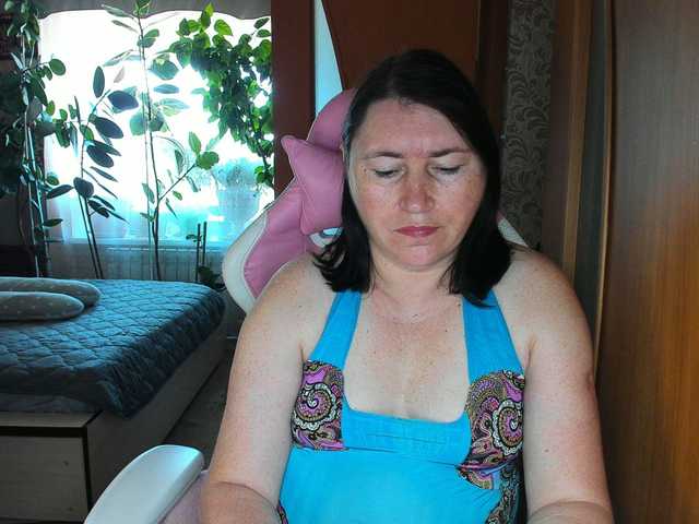 Lola18111 live cam on BongaCams