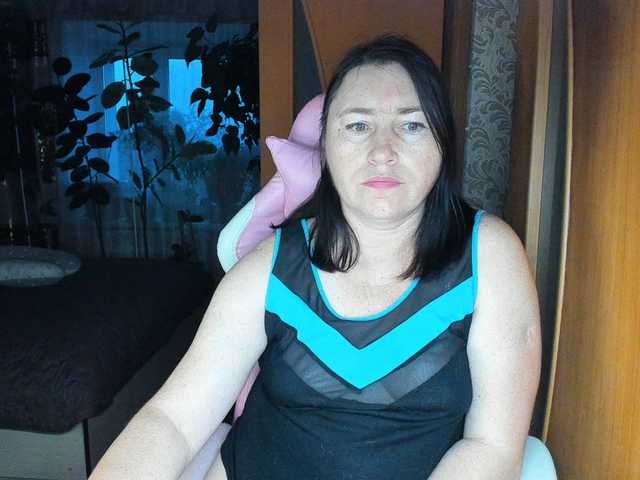 Lola18111 live cam on BongaCams