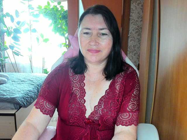 Lola18111 live cam on BongaCams