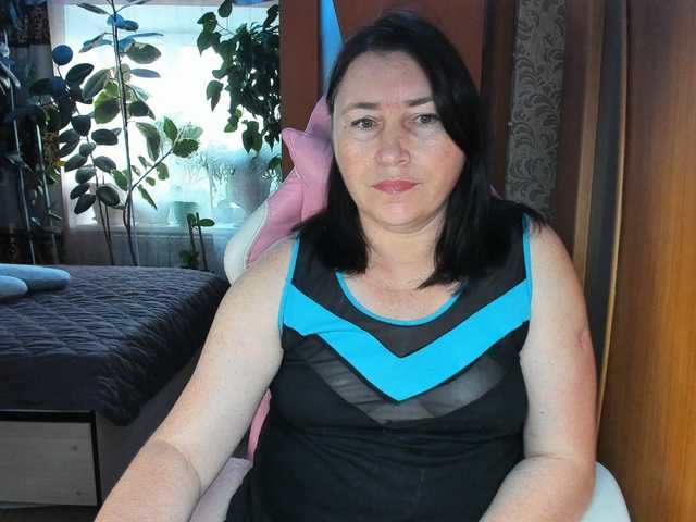 Lola18111 live cam on BongaCams