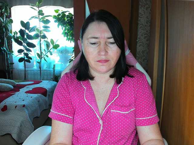 Lola18111 live cam on BongaCams