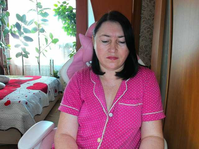 Lola18111 live cam on BongaCams