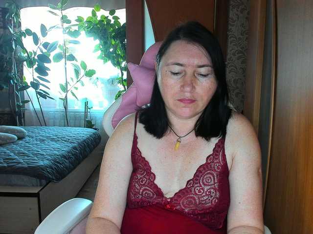 Lola18111 live cam on BongaCams