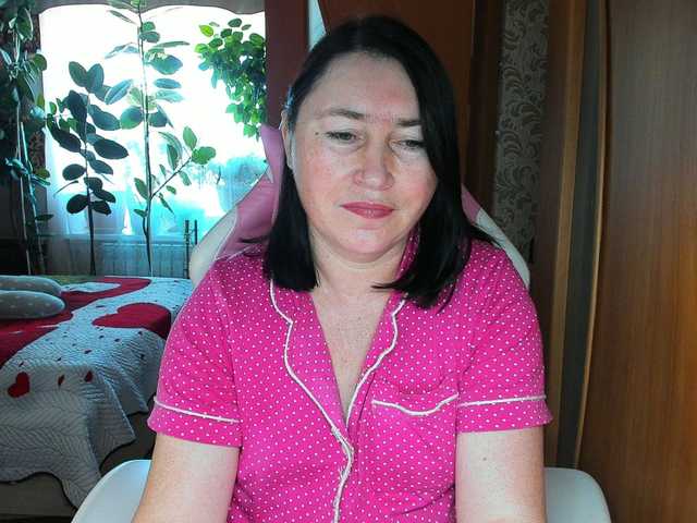 Lola18111 live cam on BongaCams
