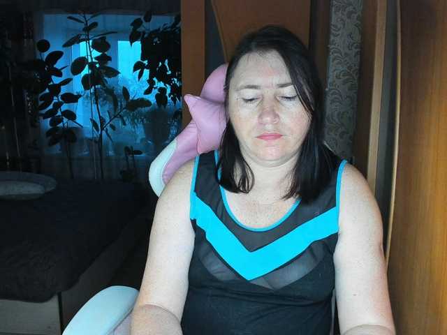 Lola18111 live cam on BongaCams