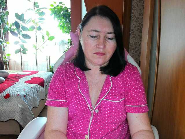 Lola18111 live cam on BongaCams