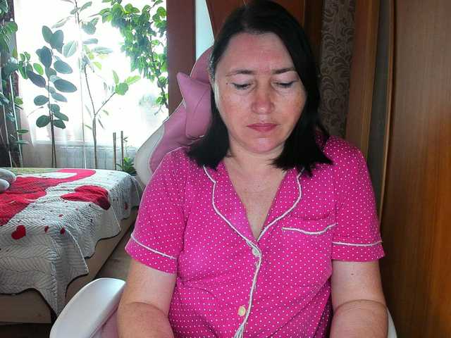 Lola18111 live cam on BongaCams