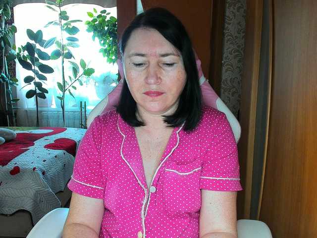 Lola18111 live cam on BongaCams