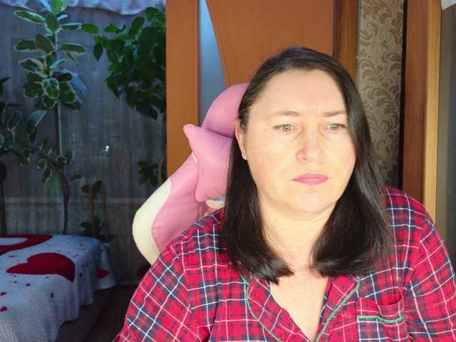 Tatka18111 live cam on BongaCams