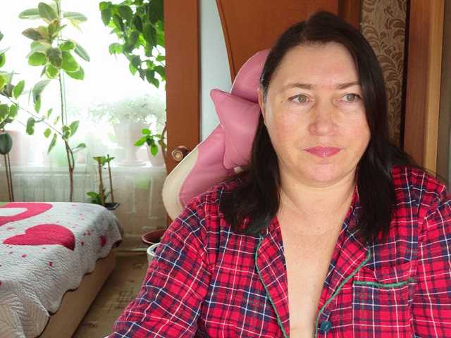 Lola18111 live cam on BongaCams