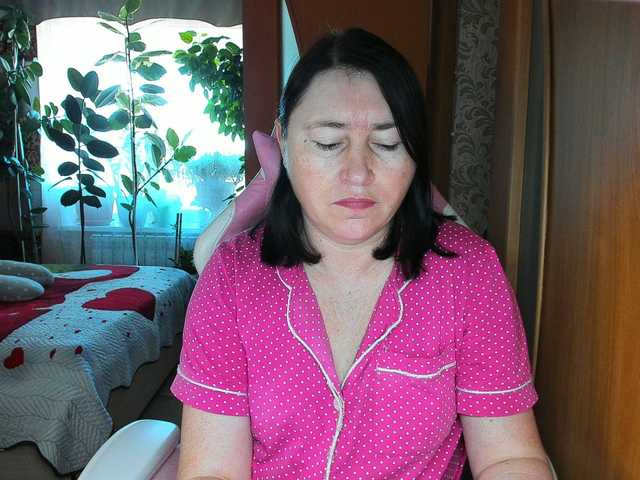 Lola18111 live cam on BongaCams