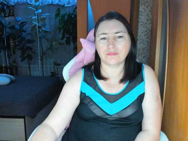 Lola18111 live cam on BongaCams
