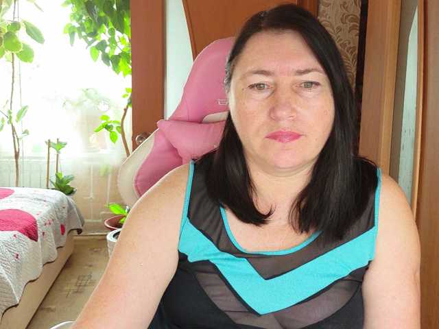 Lola18111, live now on BongaCams