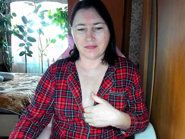 Lola18111's BongaCams show and profile