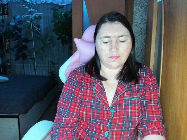 Lola18111 live cam on BongaCams