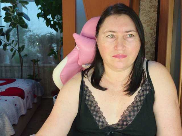 Lola18111, en vivo ahora en BongaCams