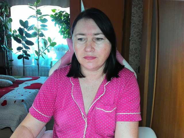 Lola18111 live cam on BongaCams