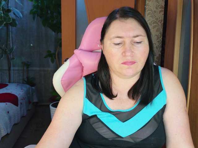 Lola18111, en directo ahora en BongaCams