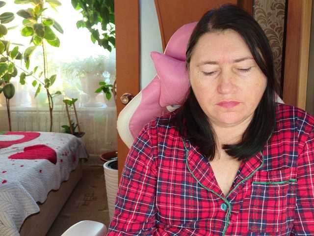 Lola18111 live cam on BongaCams