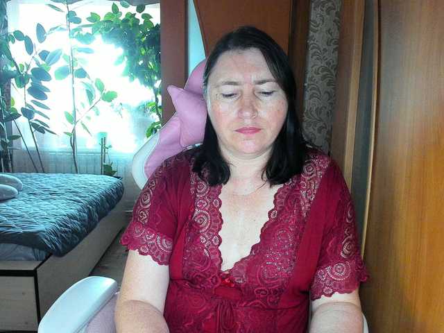 Lola18111 live cam on BongaCams