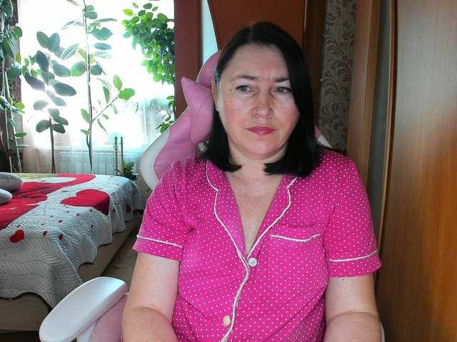 Lola18111 live cam on BongaCams