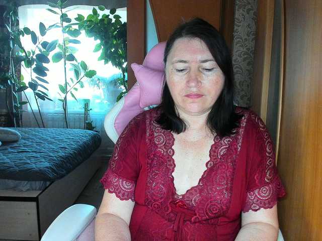 Lola18111 live cam on BongaCams
