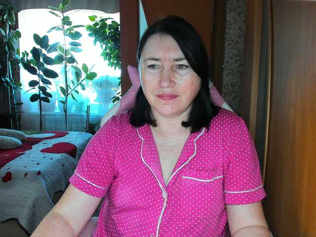 Lola18111 live cam on BongaCams