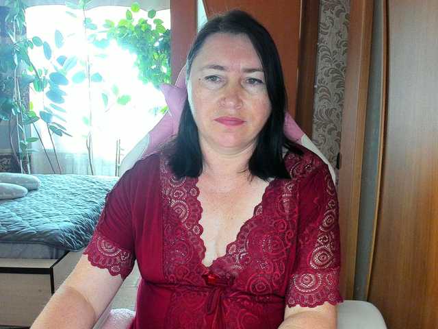 Lola18111 live cam on BongaCams