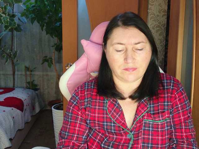 Tatka18111 live cam preview