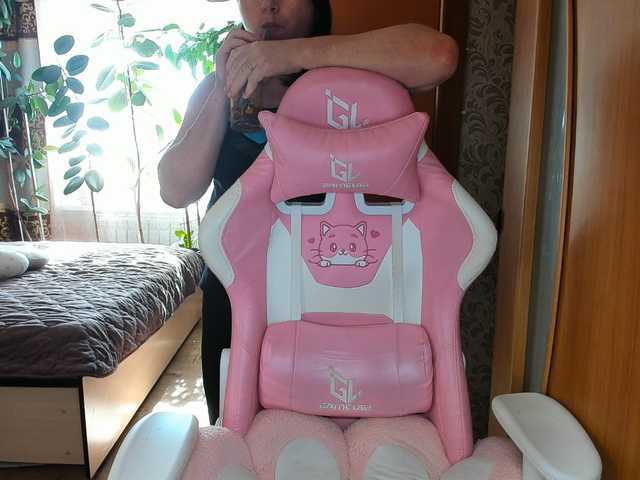 Lola18111