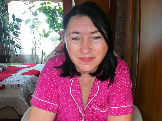 Lola18111 live cam on BongaCams
