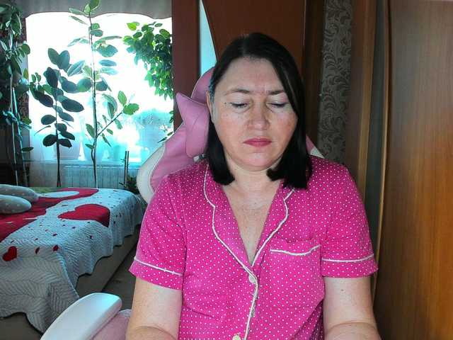 Lola18111 live cam on BongaCams